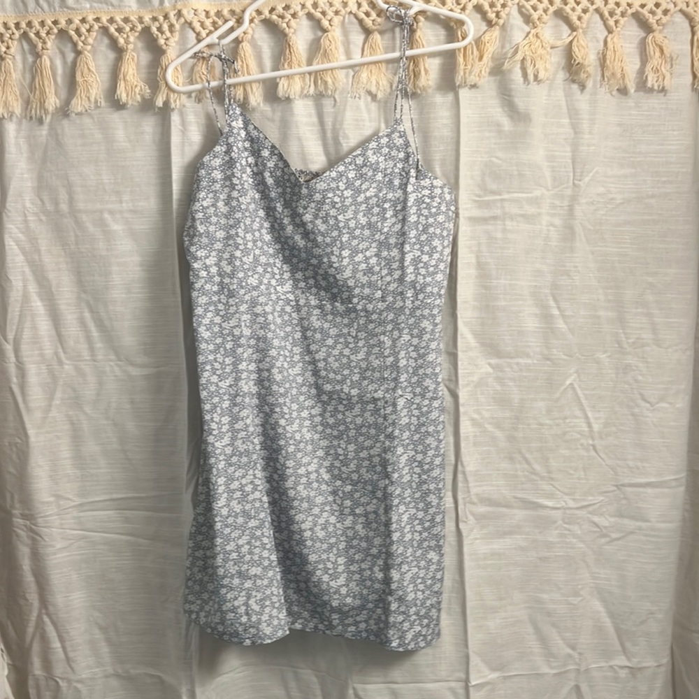 Francesca’s - stiles strap - light blue dress - size large